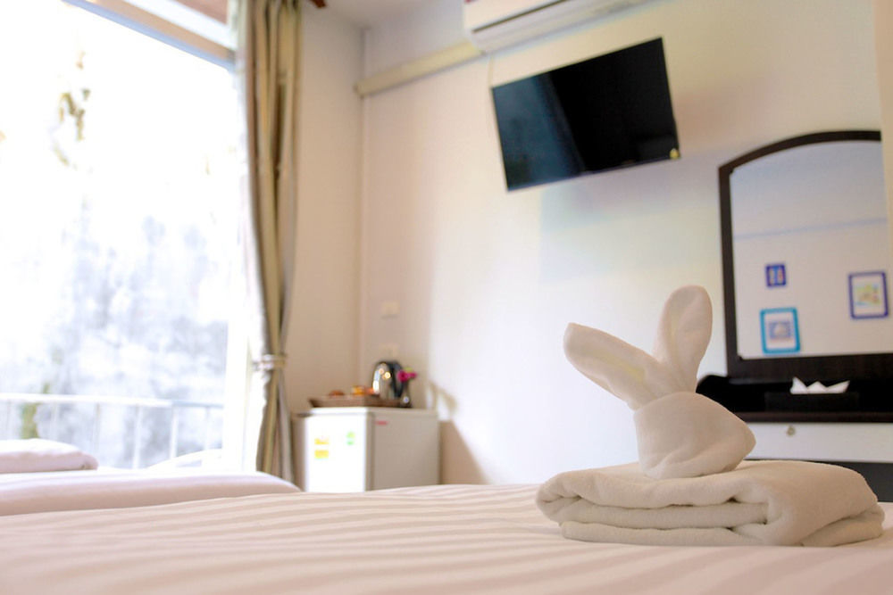 Kata Sea Host Hotel Karon Eksteriør billede